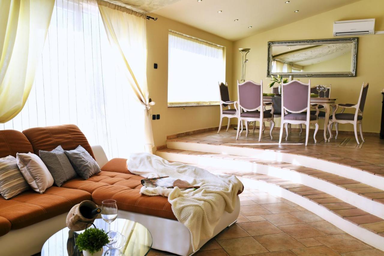 *****Pool House With Beautiful Seaview,Big Garden And Old Tavern***** Rijeka Buitenkant foto