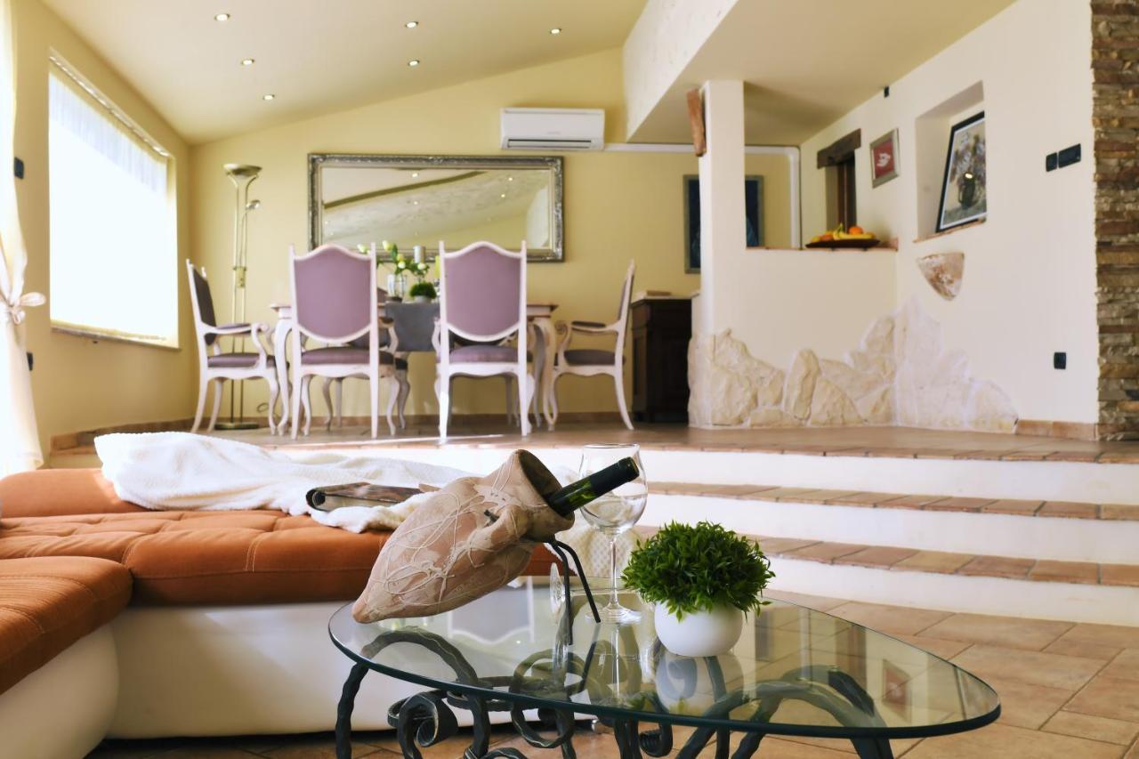 *****Pool House With Beautiful Seaview,Big Garden And Old Tavern***** Rijeka Buitenkant foto
